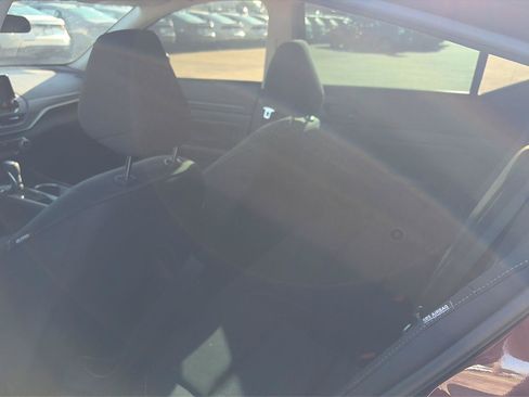 Used 2024 Nissan Altima 2.5 SV FWD image 4