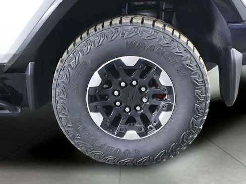 Used 2022 GMC Hummer EV Edition 1 w/ LPO, Illumination Package AWD/4WD image 33