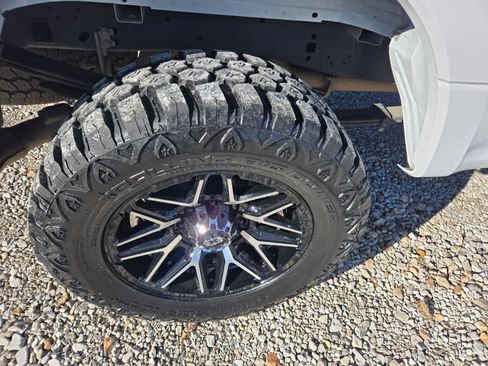 Used 2022 Ford F250 XLT w/ XLT Value Package image 8