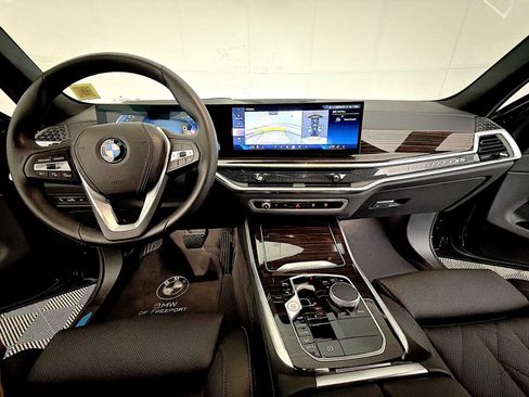 Certified 2024 BMW X5 xDrive40i w/ Premium Package AWD/4WD image 15