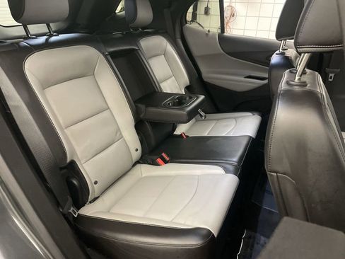 Used 2018 Chevrolet Equinox Premier FWD image 18