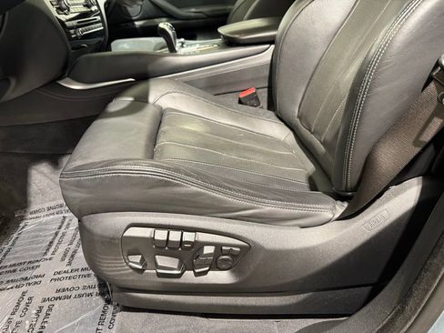 Used 2018 BMW X6 M Base image 14