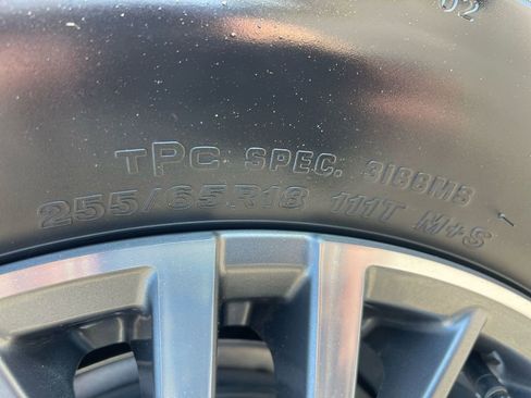 Used 2025 Chevrolet Traverse LT w/ LPO, Floor Liner Package image 35