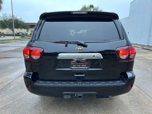 Used 2019 Toyota Sequoia Platinum image 4
