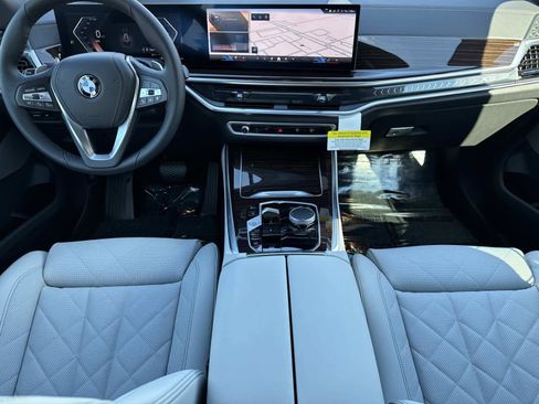 New 2026 BMW X5 xDrive40i w/ Climate Comfort Package image 17