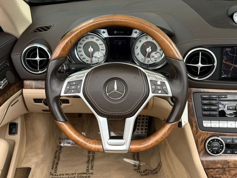 Used 2016 Mercedes-Benz SL 400 w/ Premium I Package image 39