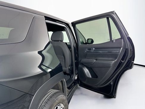 Used 2025 GMC Terrain Elevation image 29