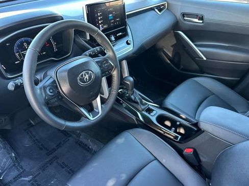 Certified 2025 Toyota Corolla Cross XLE w/ Convenience Package image 11