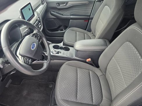 Certified 2023 Ford Escape Active AWD/4WD image 10