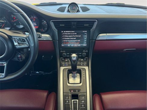 Used 2018 Porsche 911 Targa 4S AWD/4WD image 11
