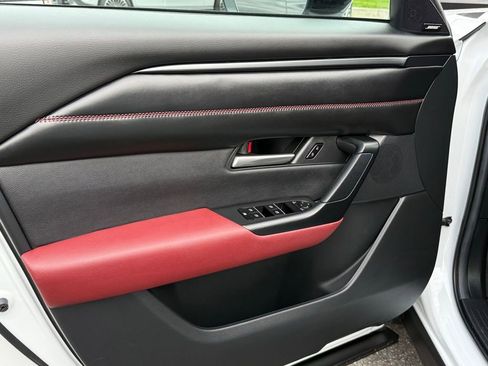 Used 2025 MAZDA CX-50 AWD 2.5 Hybrid w/ Premium Pkg image 20