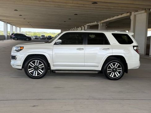 Used 2018 Toyota 4Runner Limited AWD/4WD image 1