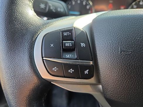 Used 2022 Ford Explorer XLT w/ Equipment Group 202A image 25