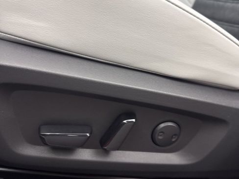 New 2025 Mitsubishi Outlander SE image 14