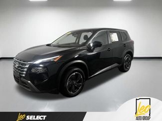 Used 2024 Nissan Rogue SV AWD/4WD video 1