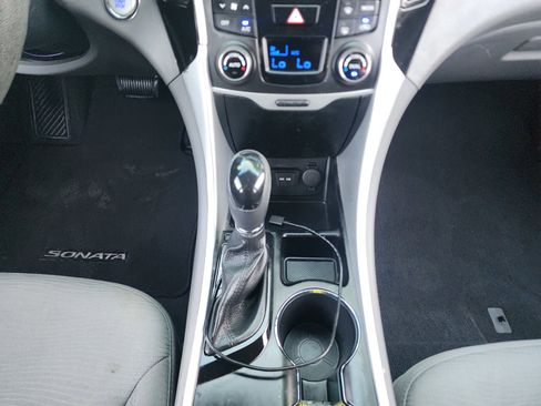 Used 2015 Hyundai Sonata Hybrid image 27