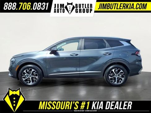 Used 2024 Kia Sportage EX AWD/4WD image 4