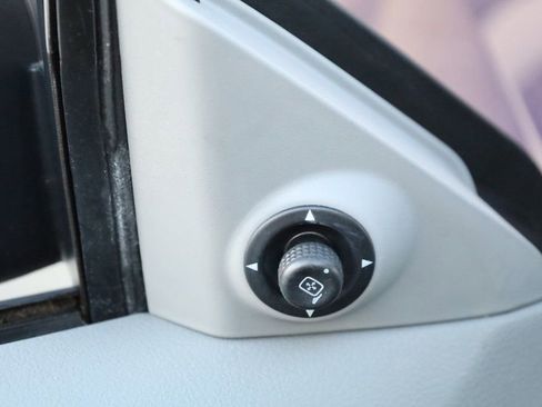 Used 2005 Ford Mustang GT image 23