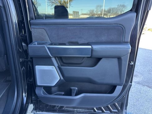 Used 2025 Ford F350 Platinum image 45