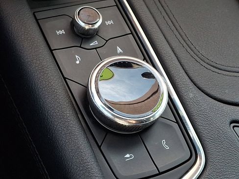 Used 2022 Cadillac XT5 Premium Luxury image 26