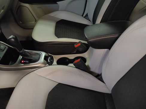 Used 2019 Jeep Compass Latitude FWD image 26