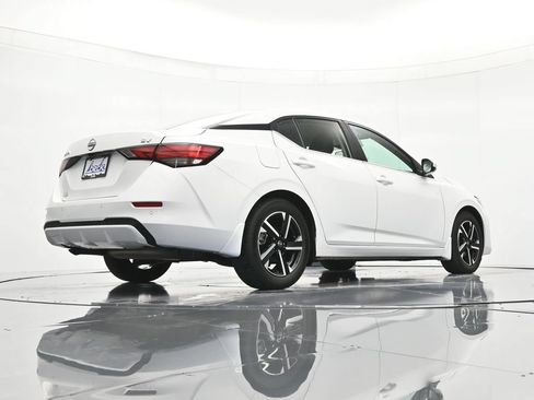 Certified 2024 Nissan Sentra SV FWD image 40