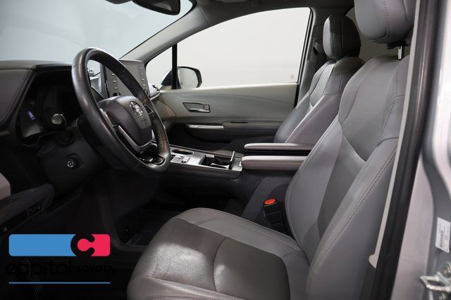 Certified 2022 Toyota Sienna Limited AWD/4WD image 14