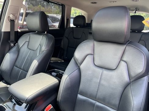 Used 2022 Kia Telluride EX AWD/4WD image 9