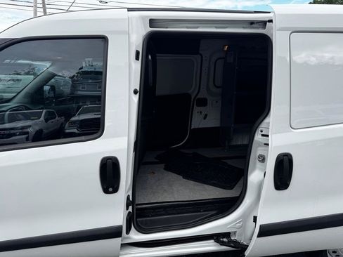 Used 2022 RAM ProMaster City Tradesman FWD image 10
