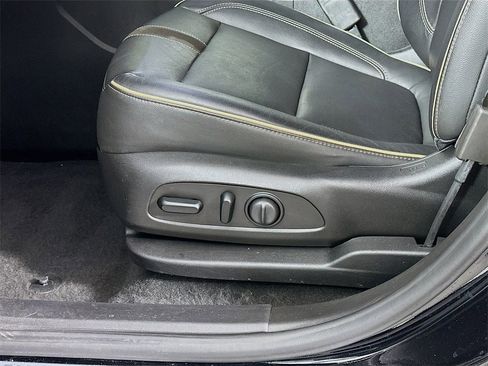 Used 2019 Chevrolet Blazer Premier w/ Driver Confidence II Package image 22