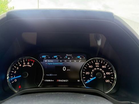 Used 2017 Ford F150 Lariat AWD/4WD image 25