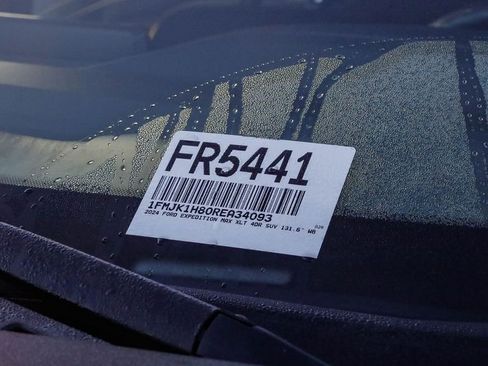 Used 2024 Ford Expedition Max XLT image 33