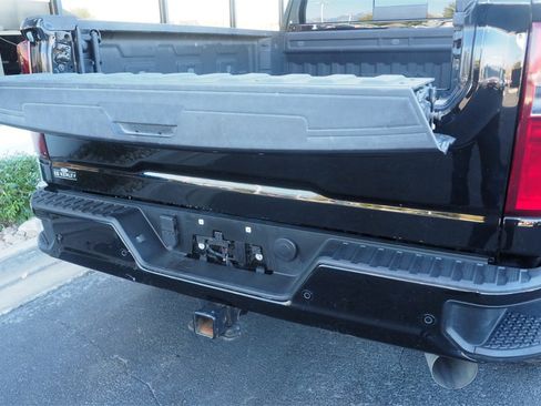 Used 2022 Chevrolet Silverado 3500 High Country image 24