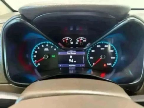 Used 2019 GMC Canyon SLE w/ SLE Convenience Package image 16