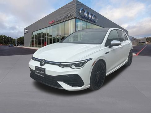 Used 2024 Volkswagen Golf R image 1