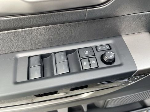 New 2026 Toyota Tundra Limited AWD/4WD image 12