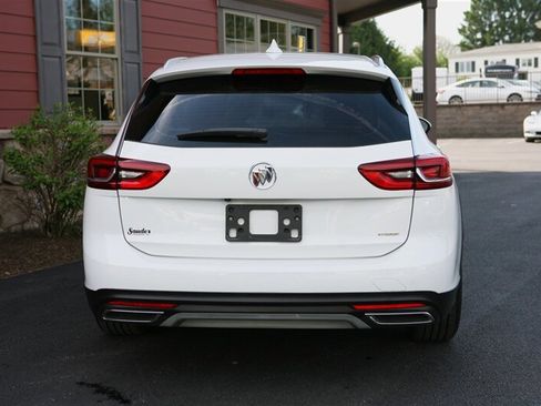 Used 2018 Buick Regal Preferred AWD/4WD image 6