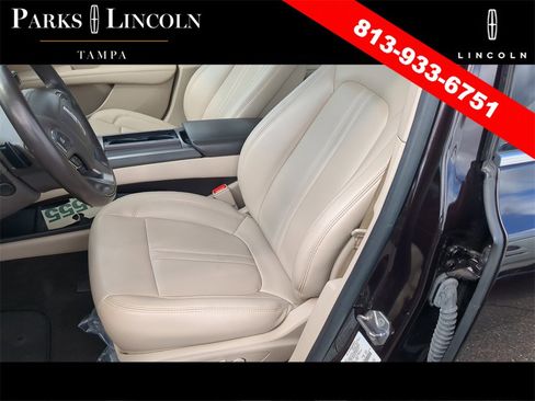 Used 2020 Lincoln MKZ w/ Convenience Package image 19