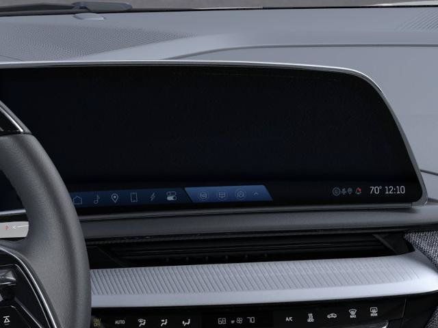 New 2027 Cadillac Optiq Luxury w/ LPO, Floor Liner Package AWD/4WD image 20