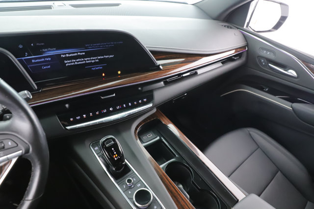 Used 2022 Cadillac Escalade Luxury w/ LPO, Floor Liner Package AWD/4WD image 27