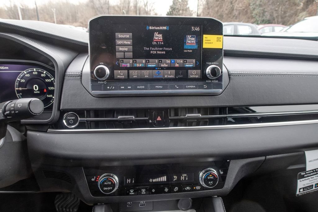 Used 2025 Mitsubishi Outlander ES AWD/4WD image 31