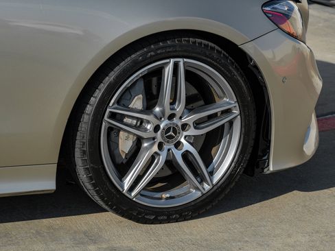 Used 2019 Mercedes-Benz E 450 E 450 w/ AMG Line Package image 44