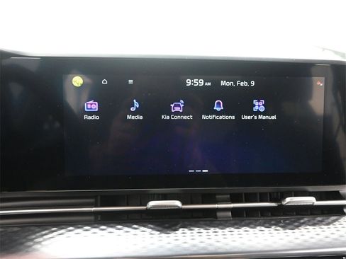 Certified 2024 Kia Carnival SX Prestige image 24