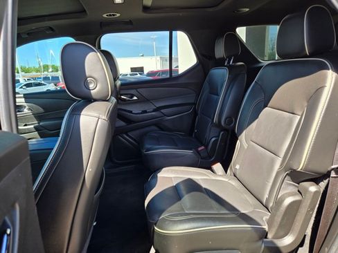 Used 2023 Chevrolet Traverse Premier w/ LPO, Cargo Package FWD image 18