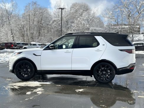Used 2022 Land Rover Discovery S R-Dynamic image 3