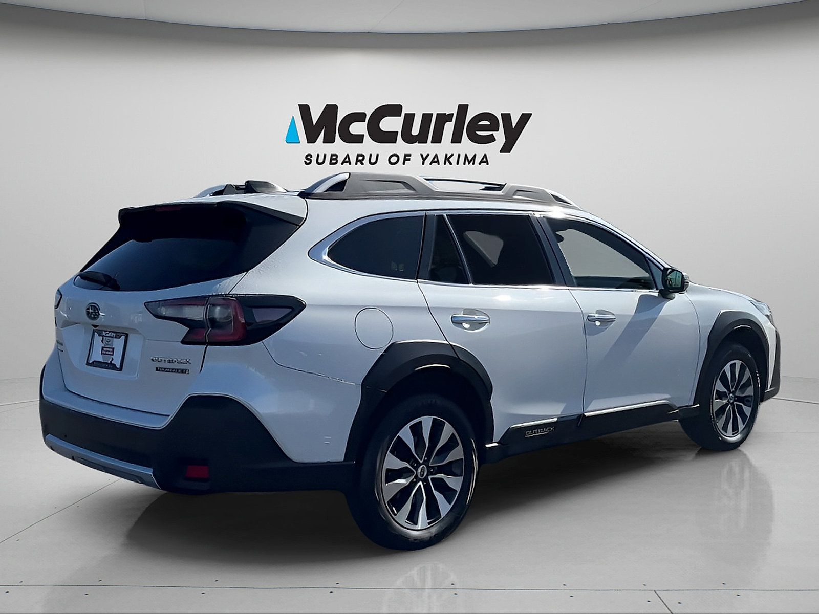 Certified 2023 Subaru Outback Touring XT AWD/4WD image 6
