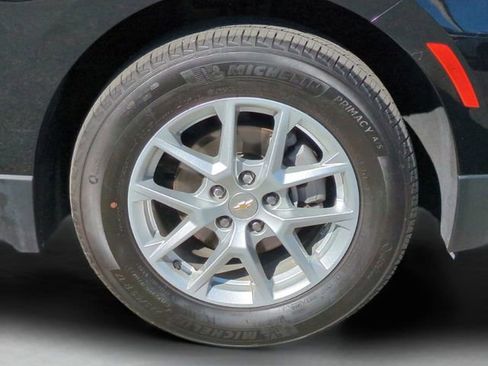 Used 2024 Chevrolet Equinox LT image 11