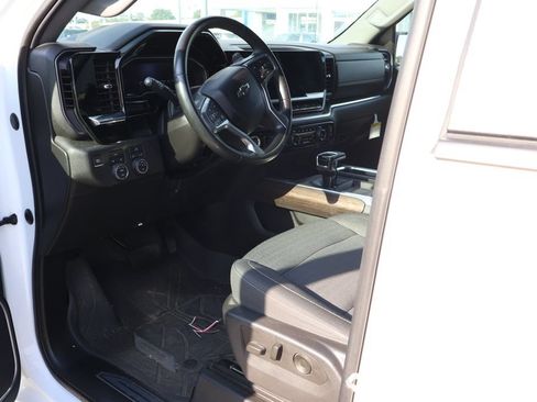 Used 2023 Chevrolet Silverado 1500 RST w/ Protection Package AWD/4WD image 11