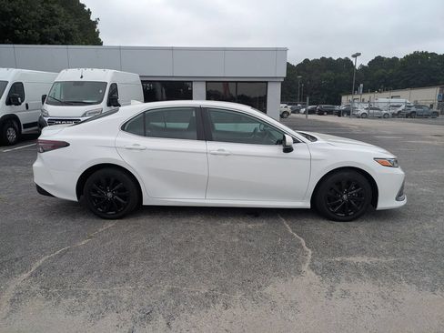 Used 2024 Toyota Camry LE FWD image 8