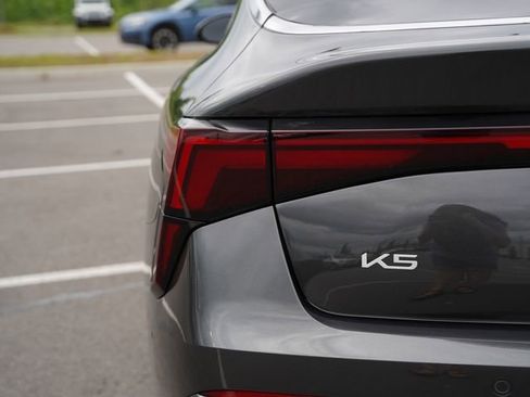 Used 2025 Kia K5 EX FWD image 41